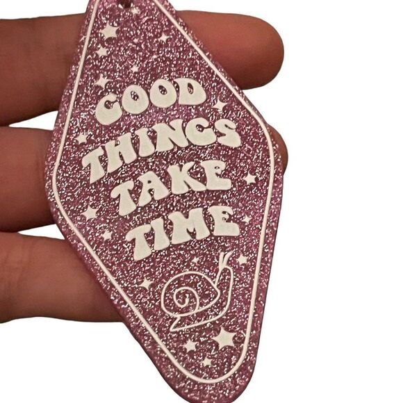 Purple Glitter Resin Motel Keychain - Picture 4 of 7